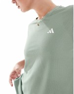 Running Own The Run t-shirt in silver green