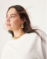 Curve oversized premium t-shirt in white