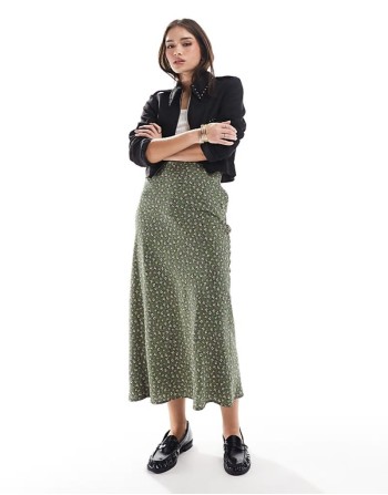 floral spot print midi skirt in green