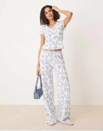 waffle co-ord top and trouser in blue floral print