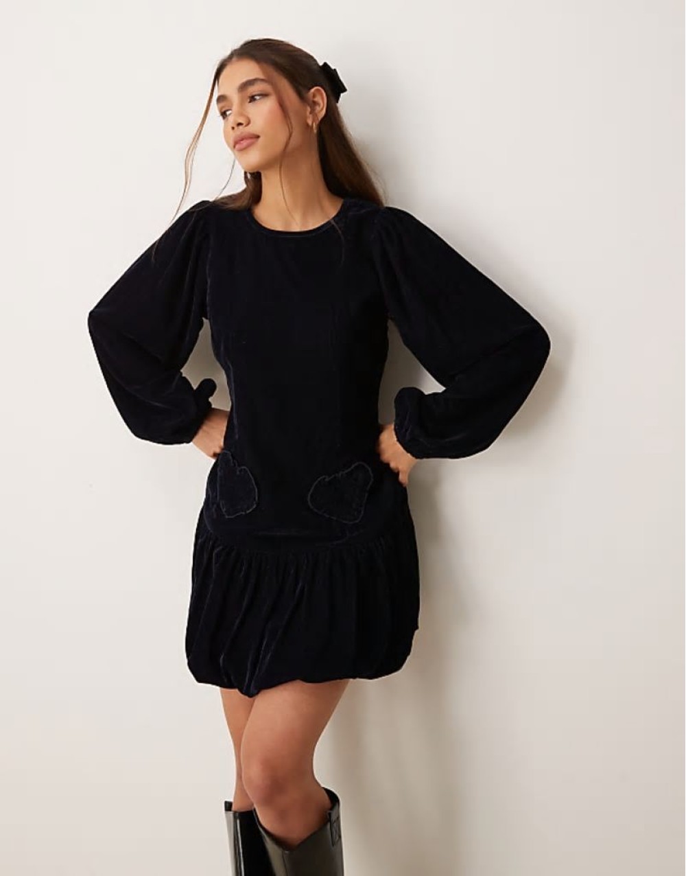 heart detail velvet mini dress in navy