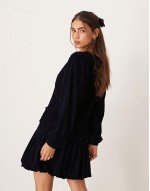 heart detail velvet mini dress in navy