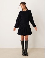 heart detail velvet mini dress in navy