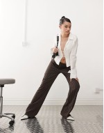 90s textured stripe flare sve plunge collared shirt in white